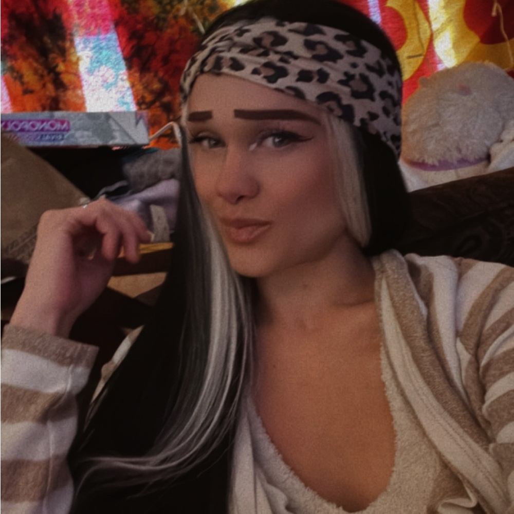 Hair blend synthetic hair wig - Picture 4 of 7